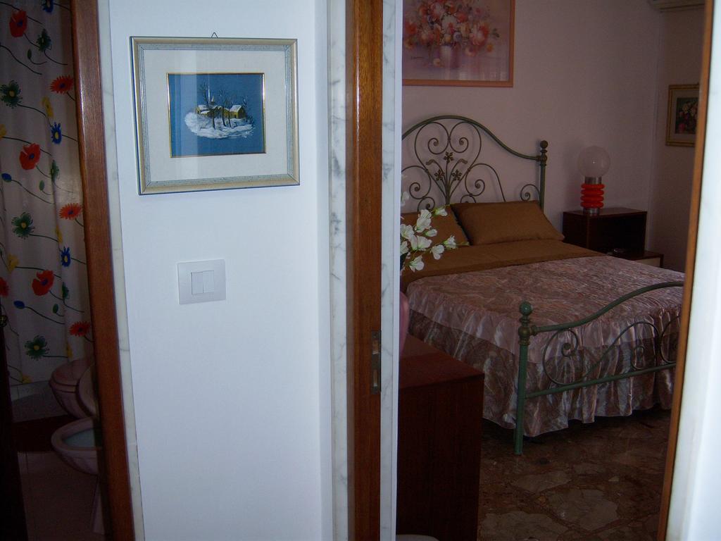 Bed And Breakfast Geckos Brindisi Luaran gambar